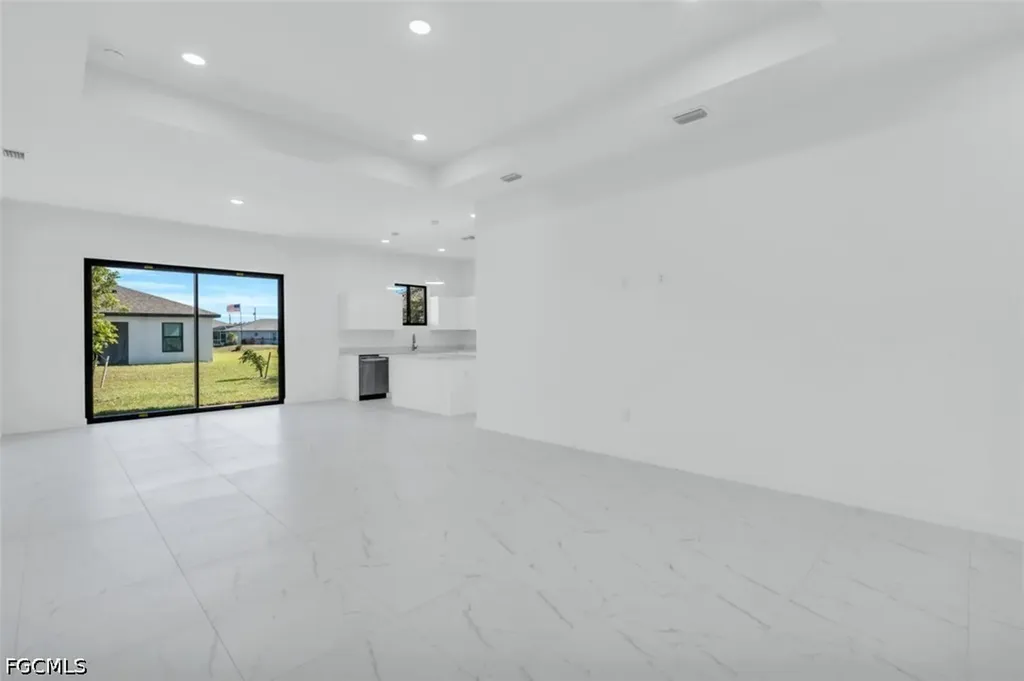 1021 Chiquita Boulevard S Cape Coral FL 33991