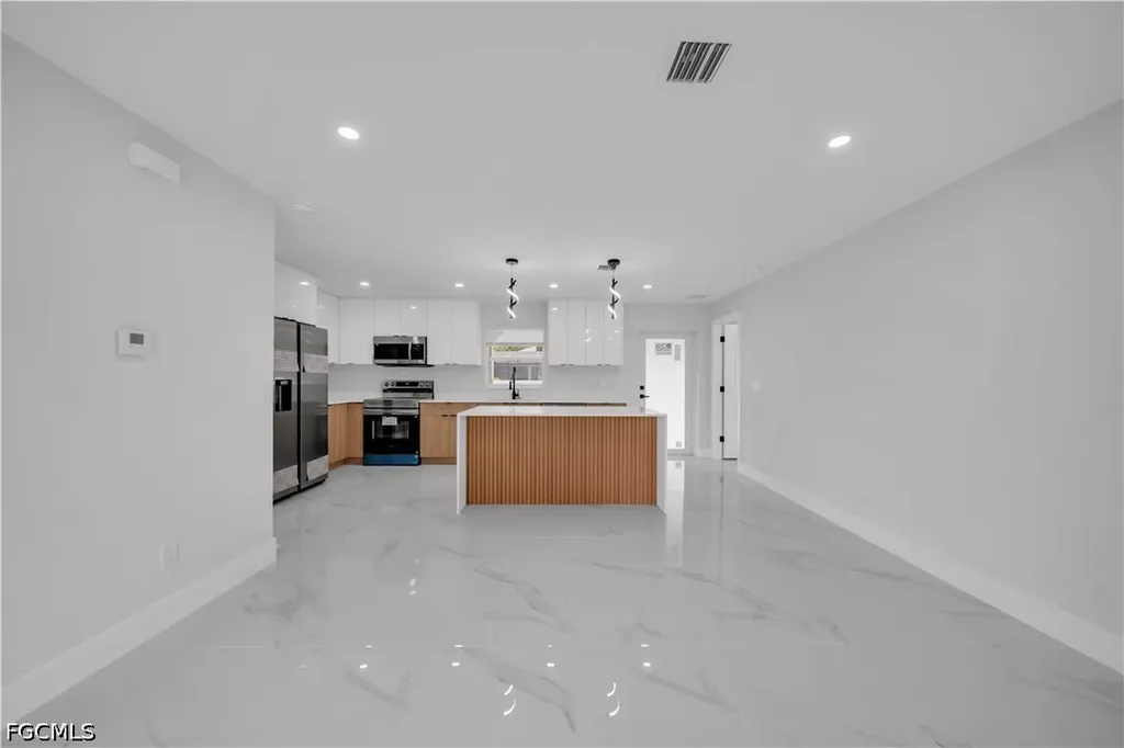 718 Frontenac Avenue S Lehigh Acres FL 33974