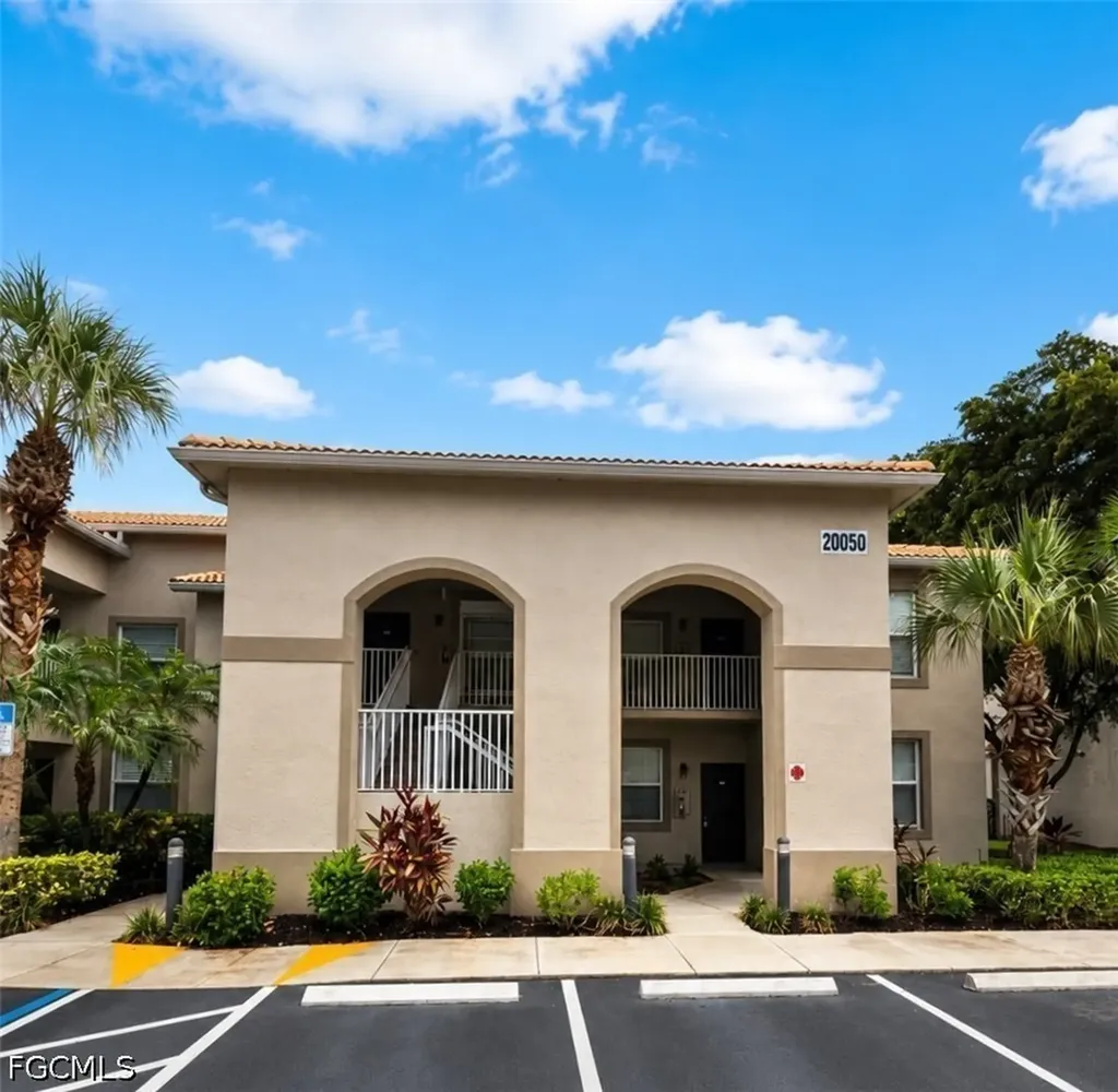 Estero FL, 20050 Barletta Lane, Unit 216