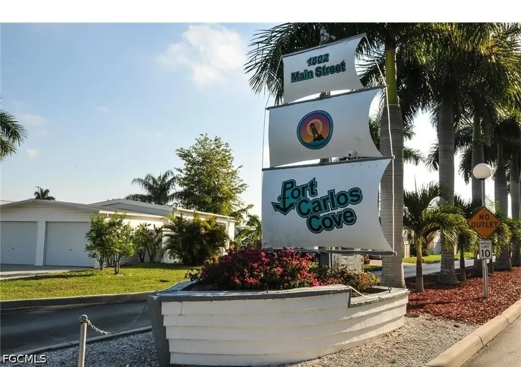 8 Galleon Way Fort Myers Beach FL 33931