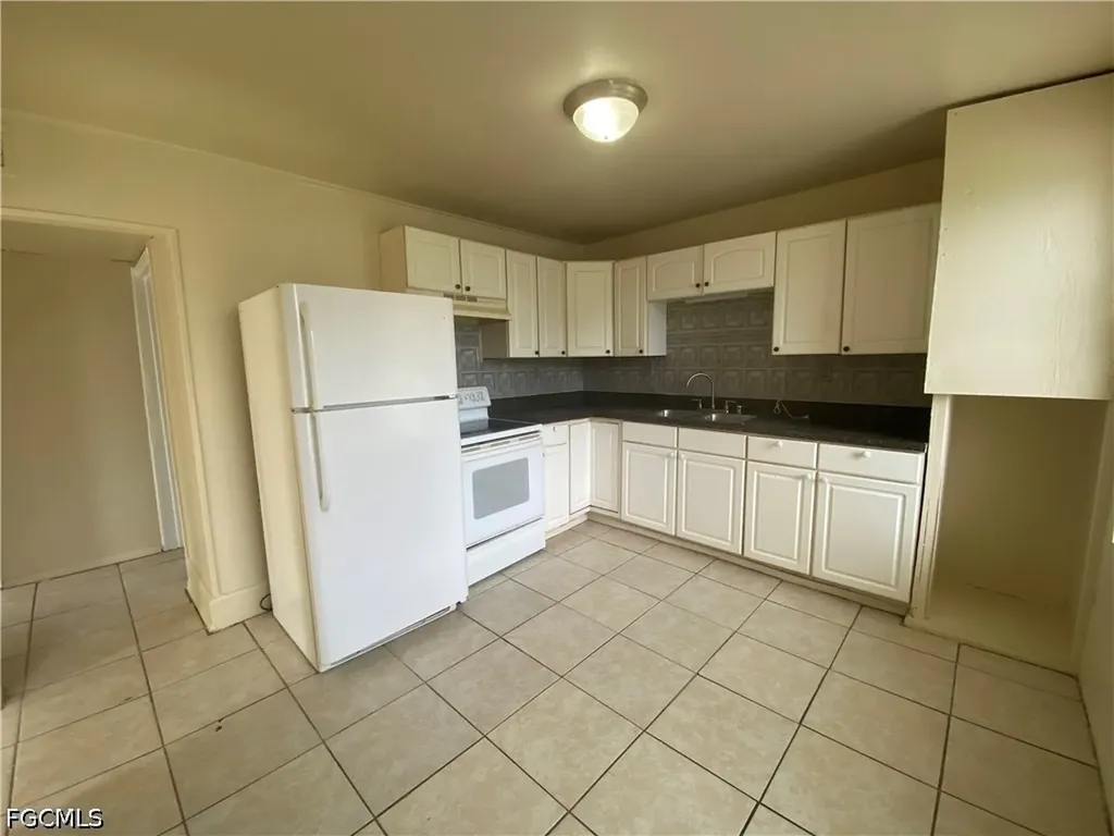 17291 1st Street North Fort Myers FL 33917