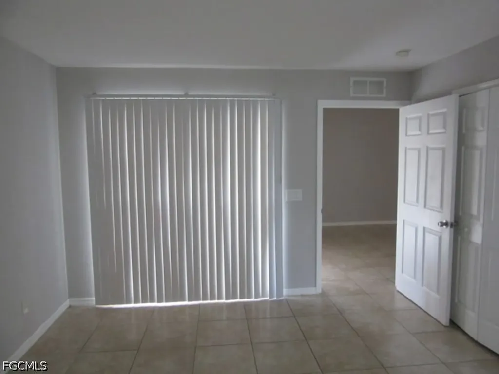 4337 Skyline Boulevard Cape Coral FL 33914