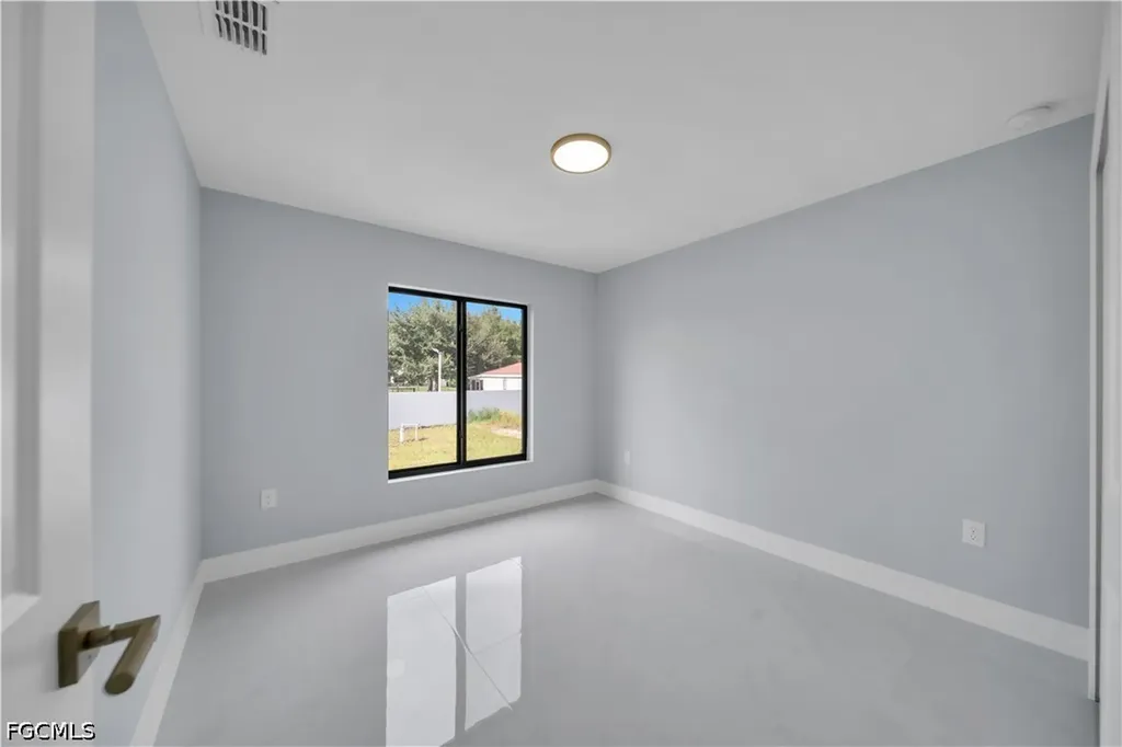 3916 8th Street SW Lehigh Acres FL 33976