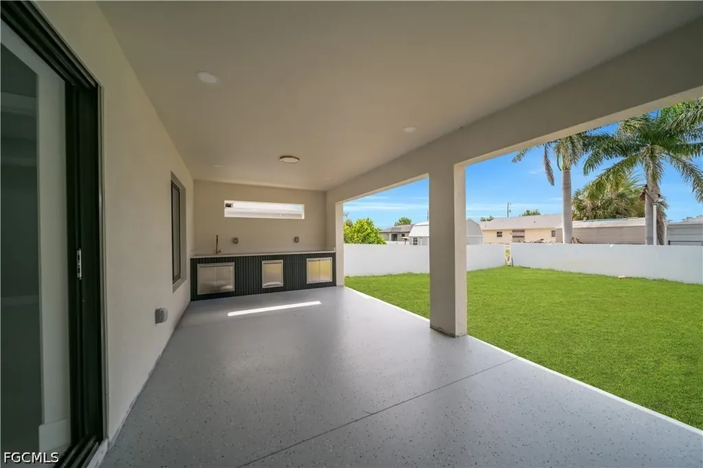 3916 8th Street SW Lehigh Acres FL 33976