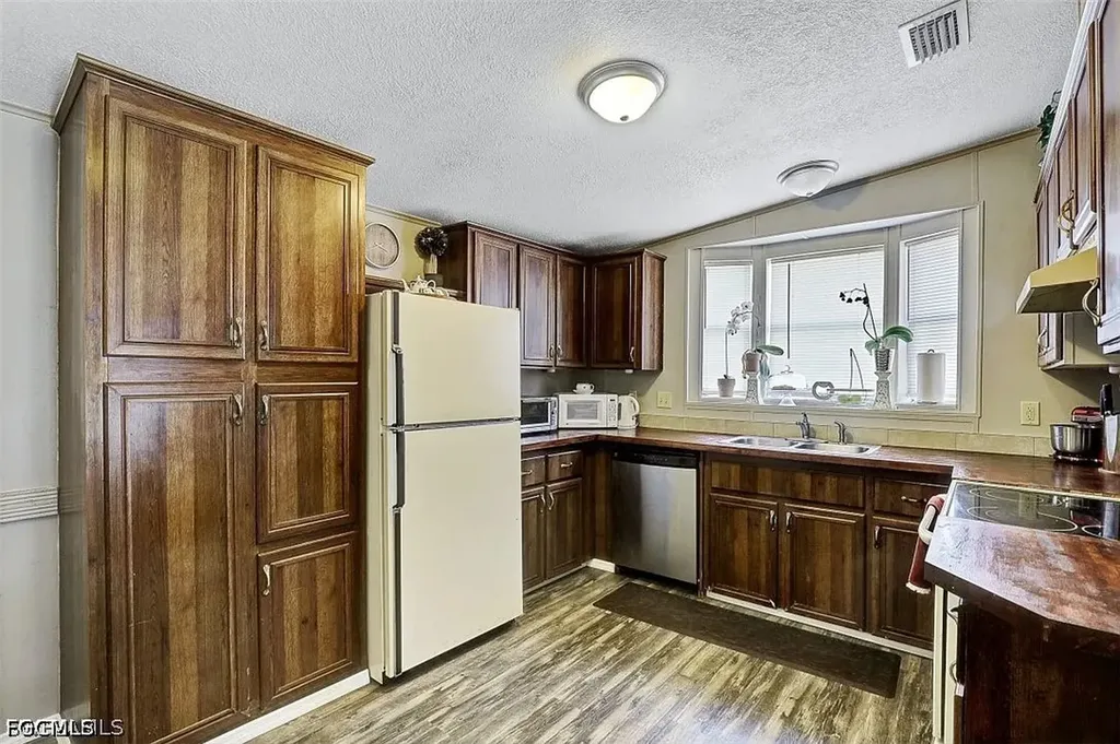 2023 Gish Lane North Fort Myers FL 33917