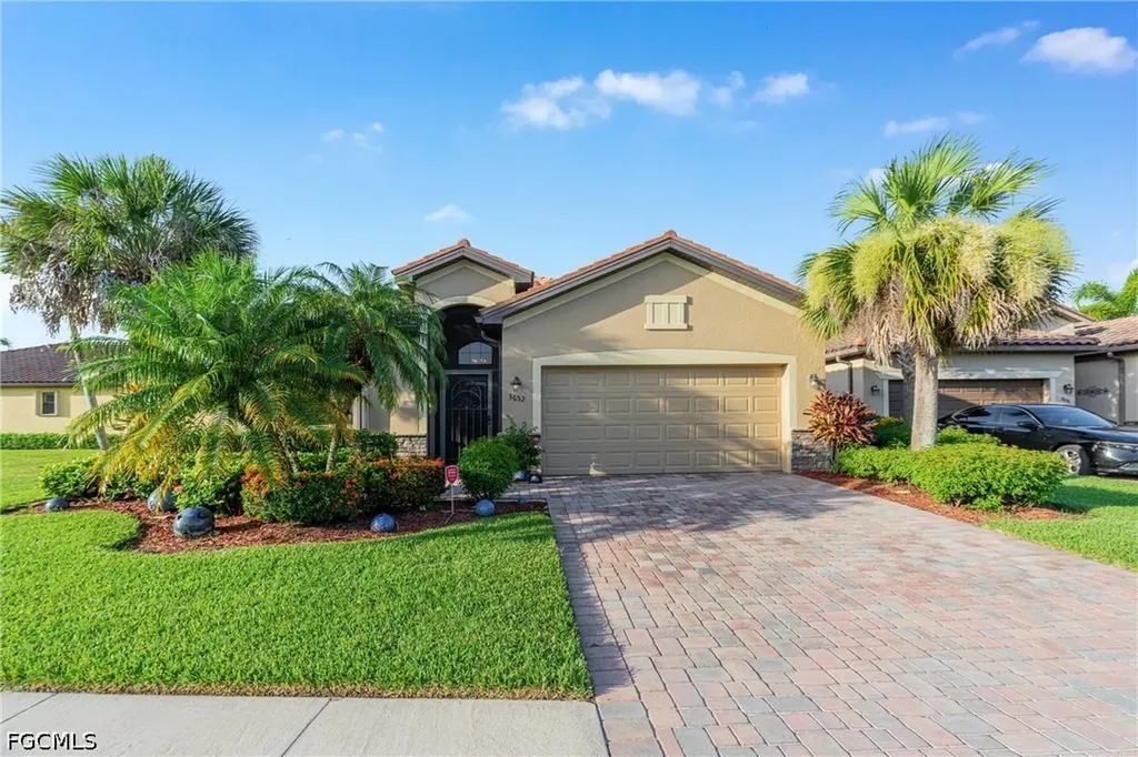 Naples FL, 3652 Treasure Cove Circle