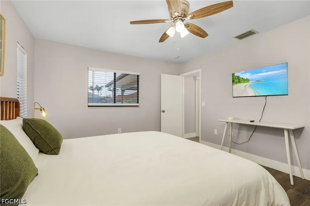 1424 SW 49th Street Cape Coral FL 33914