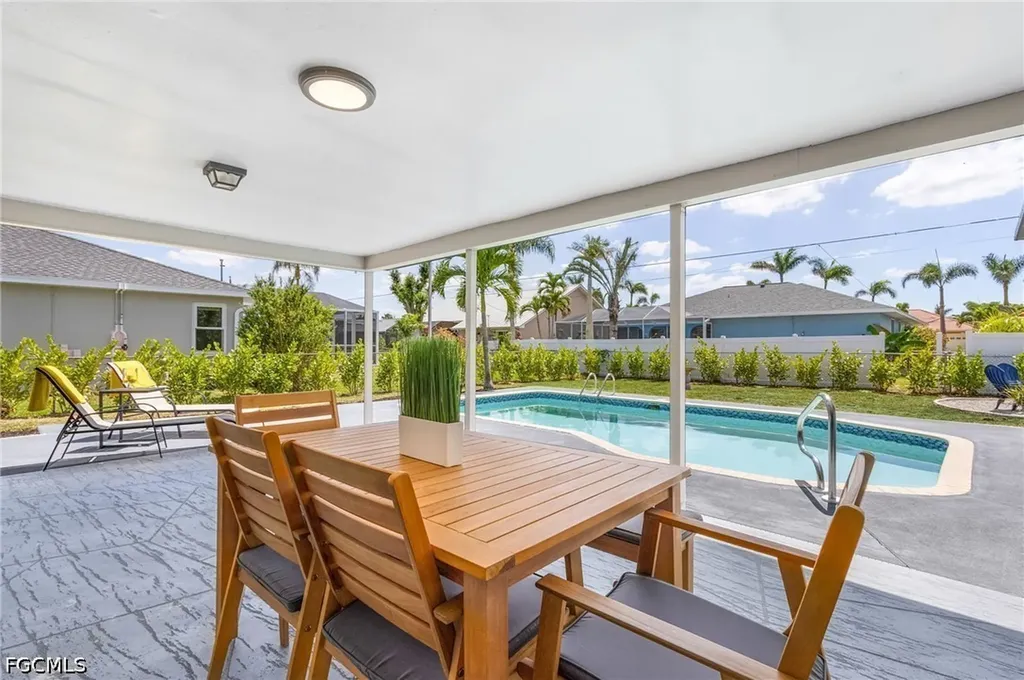 1424 SW 49th Street Cape Coral FL 33914