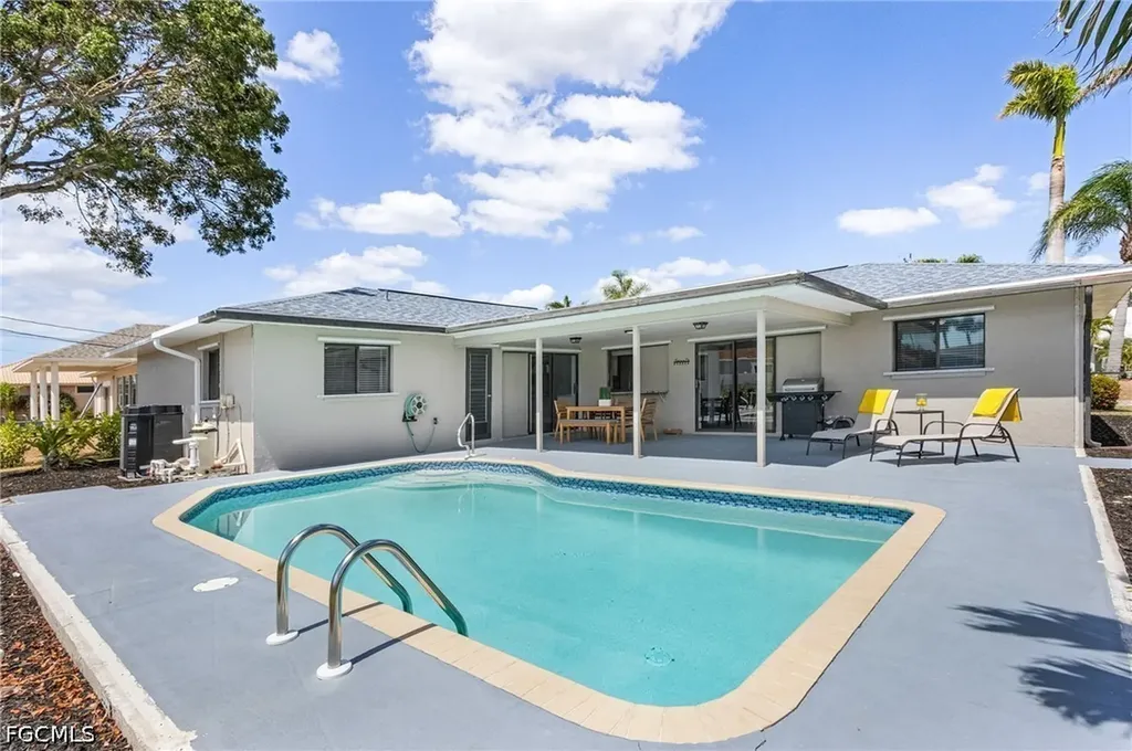 1424 SW 49th Street Cape Coral FL 33914