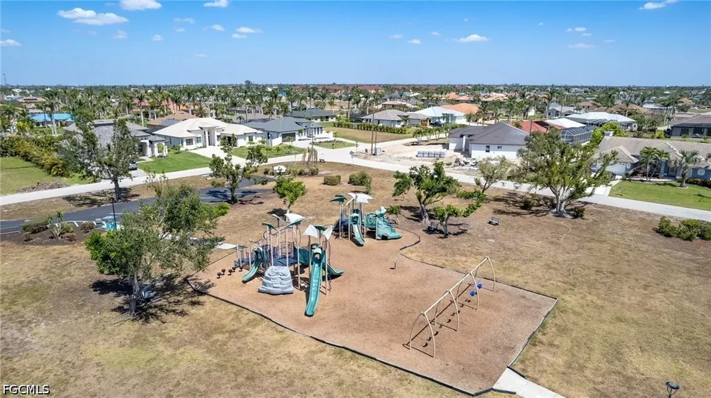 1424 SW 49th Street Cape Coral FL 33914