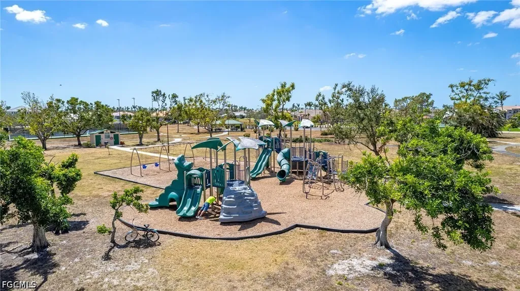 1424 SW 49th Street Cape Coral FL 33914