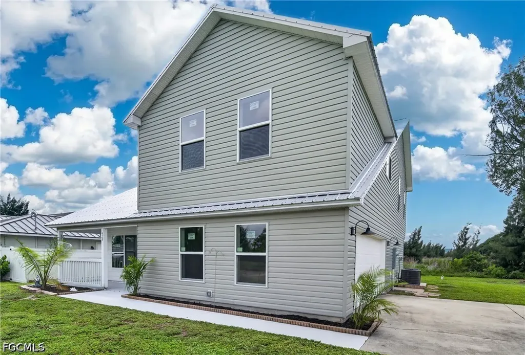 428 SW 19th Avenue Cape Coral FL 33991