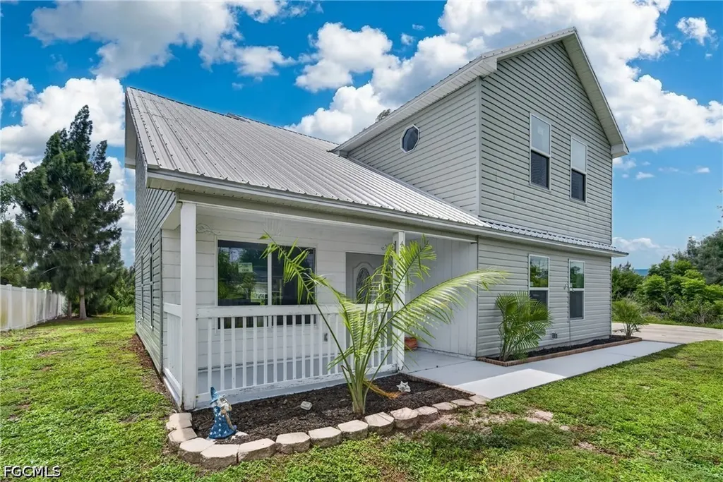428 SW 19th Avenue Cape Coral FL 33991