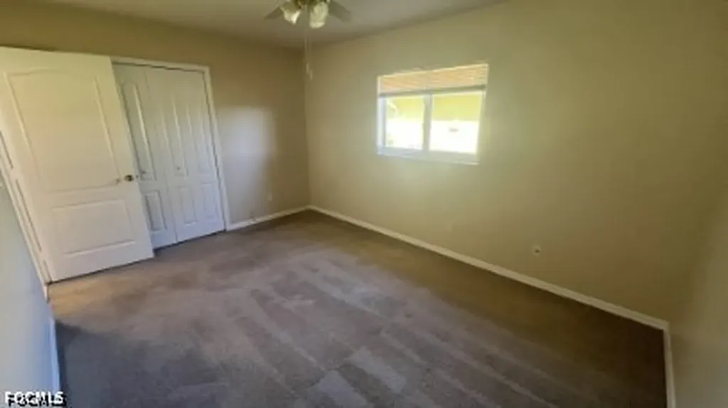 922 SE 13th Terrace Cape Coral FL 33990
