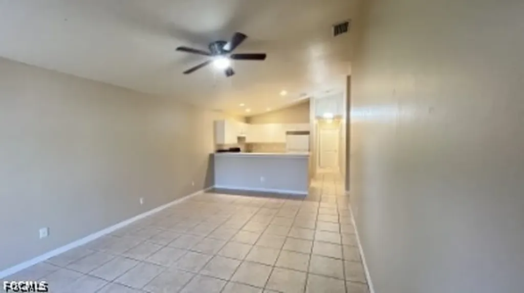 922 SE 13th Terrace Cape Coral FL 33990