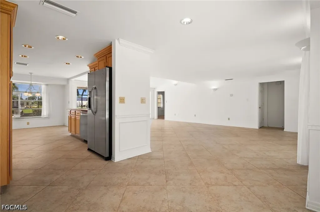 4102 SE 1st Place Cape Coral FL 33904