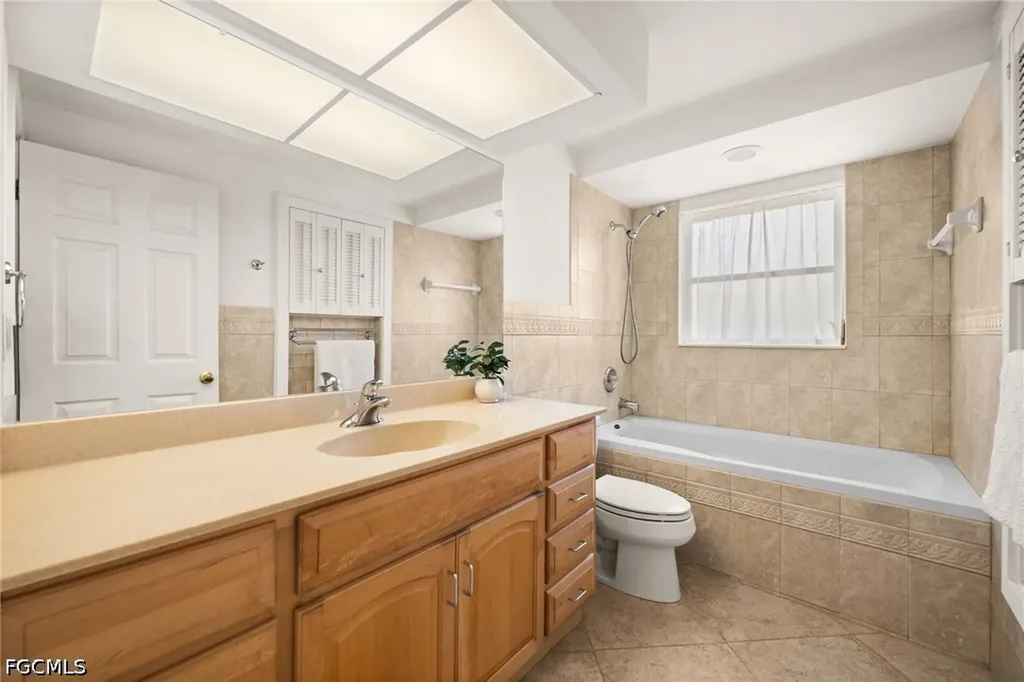 4102 SE 1st Place Cape Coral FL 33904