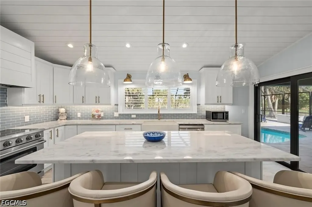 4775 Rue Helene Sanibel FL 33957