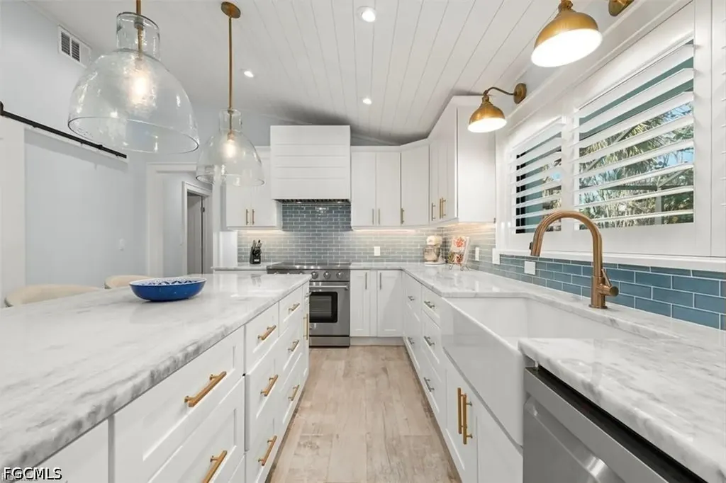 4775 Rue Helene Sanibel FL 33957