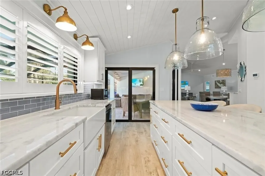4775 Rue Helene Sanibel FL 33957