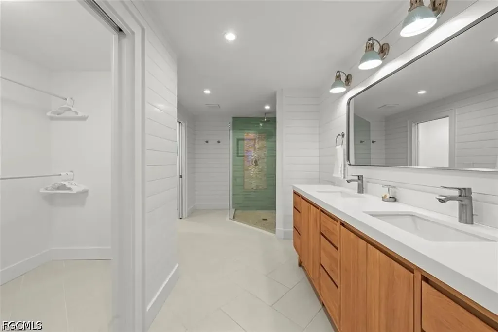 4775 Rue Helene Sanibel FL 33957