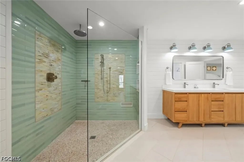 4775 Rue Helene Sanibel FL 33957