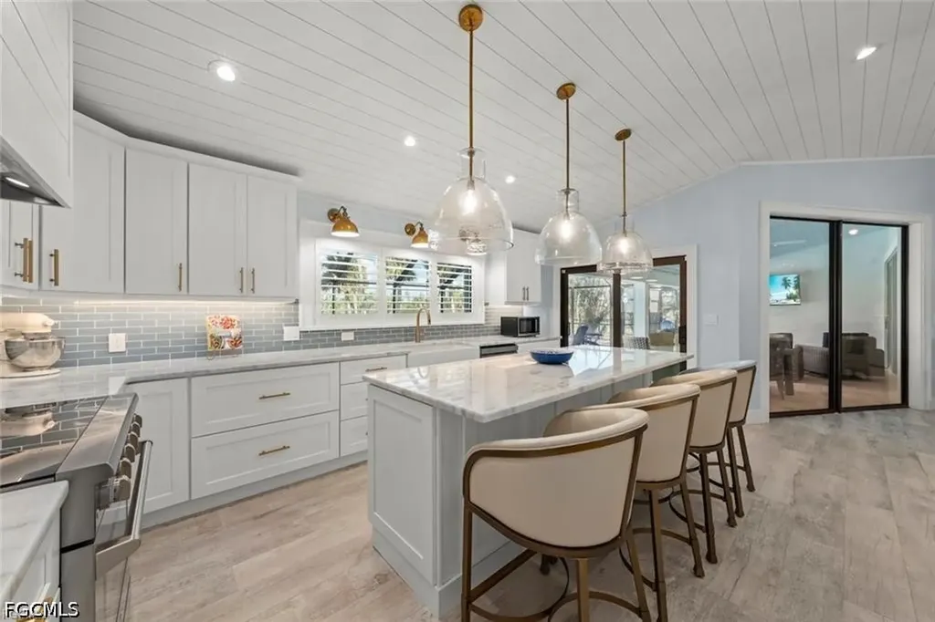 4775 Rue Helene Sanibel FL 33957