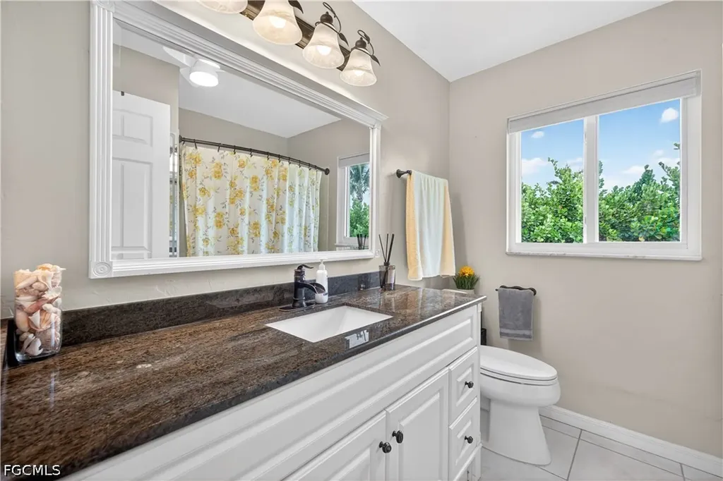 833 N Town And River Drive Fort Myers FL 33919