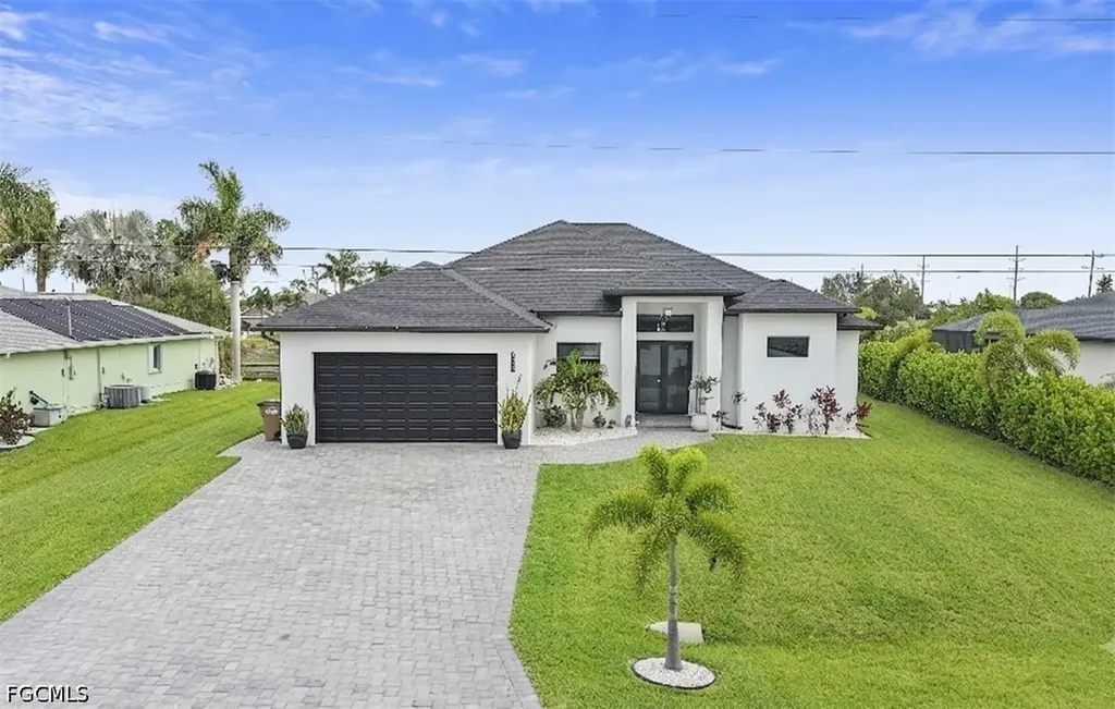 2425 SW 2nd Terrace Cape Coral FL 33991