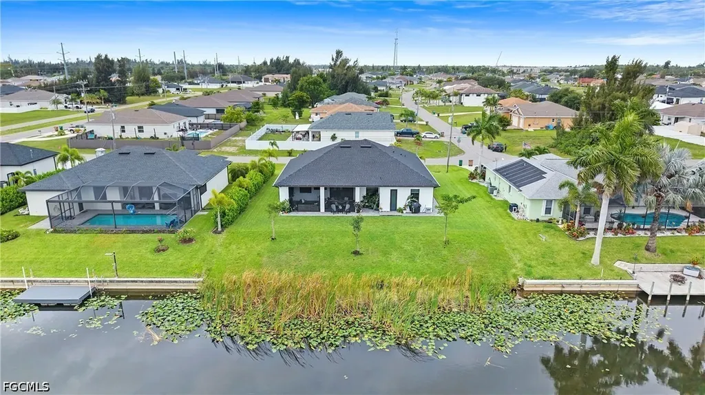 2425 SW 2nd Terrace Cape Coral FL 33991