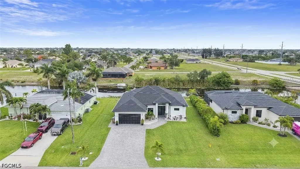 2425 SW 2nd Terrace Cape Coral FL 33991
