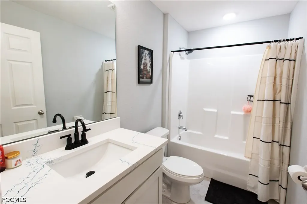 3715 Teakwood Street Fort Myers FL 33905