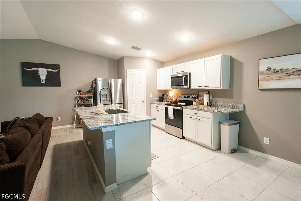 3715 Teakwood Street Fort Myers FL 33905