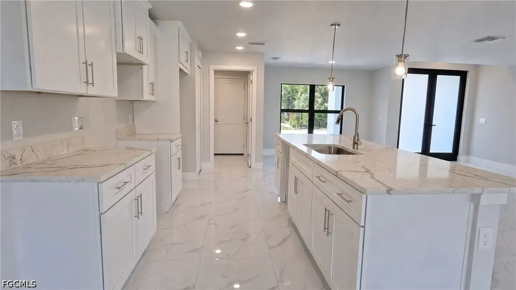 4202 14th Street SW Lehigh Acres FL 33976