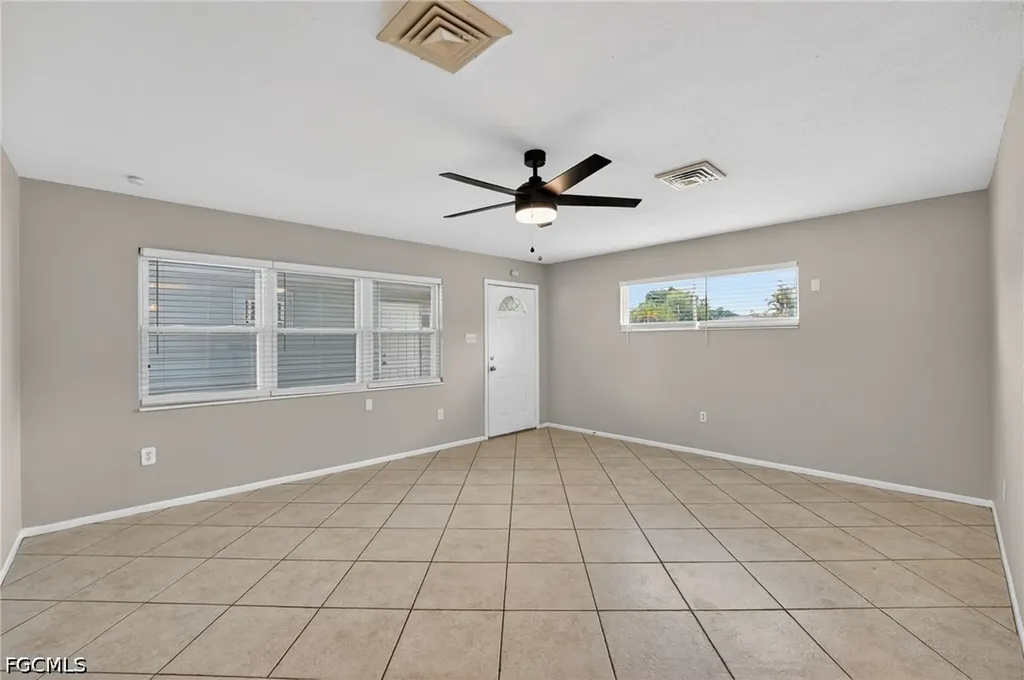 2505 Wood Street Sarasota FL 34237