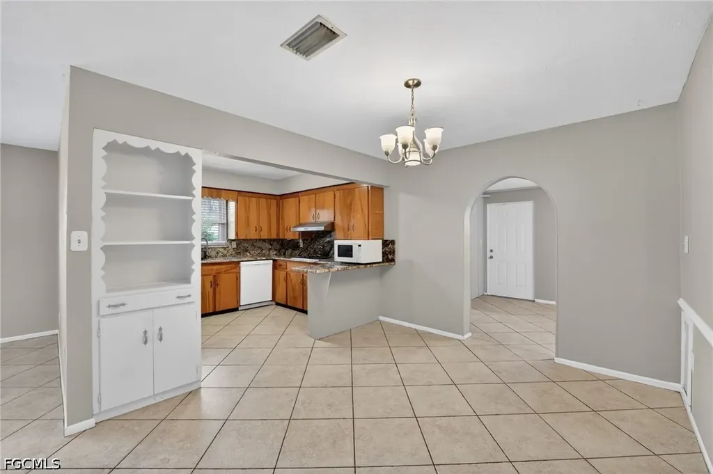 2505 Wood Street Sarasota FL 34237