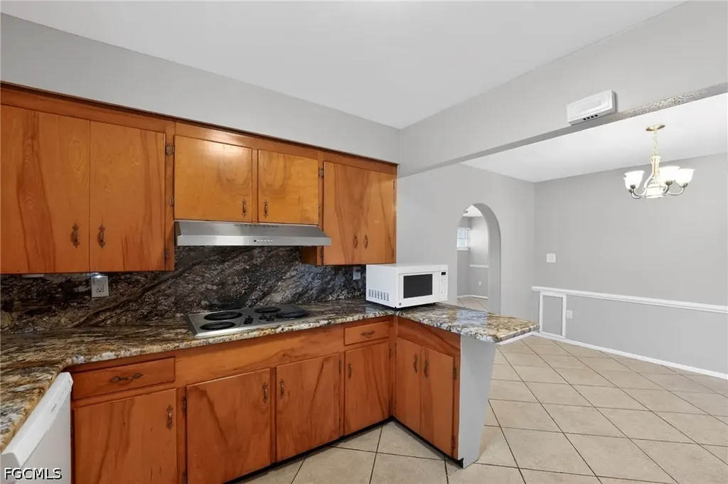 2505 Wood Street Sarasota FL 34237