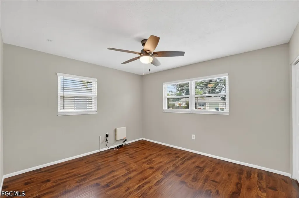 2505 Wood Street Sarasota FL 34237