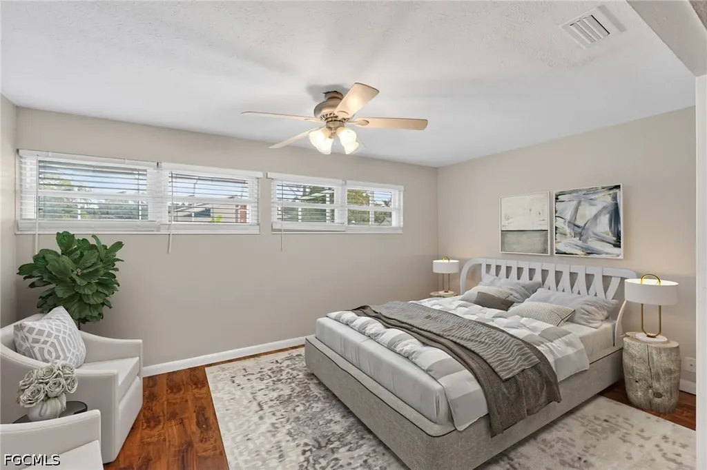 2505 Wood Street Sarasota FL 34237