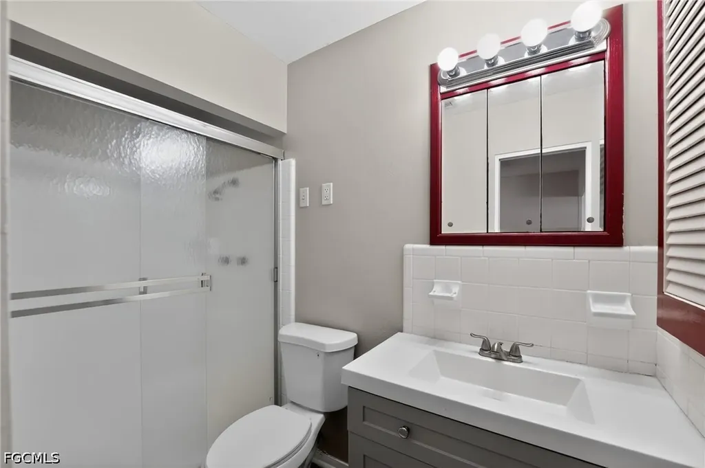 2505 Wood Street Sarasota FL 34237