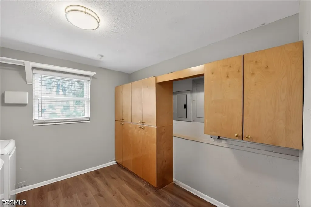 2505 Wood Street Sarasota FL 34237