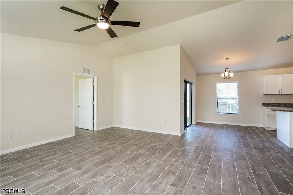 911 NE 9th Street Cape Coral FL 33909