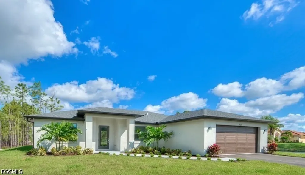 Naples FL, 117 Desoto Boulevard N