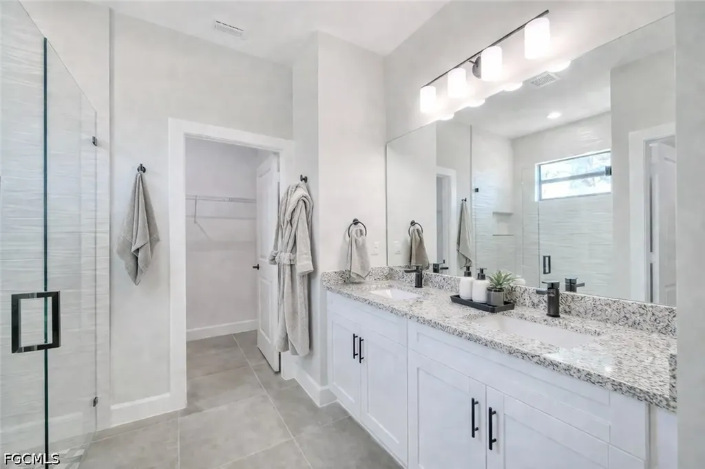 117 Desoto Boulevard N Naples FL 34120