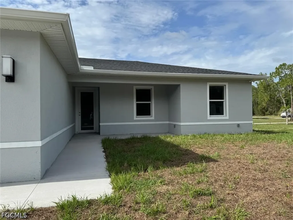 3502 E 10th Street Lehigh Acres FL 33972