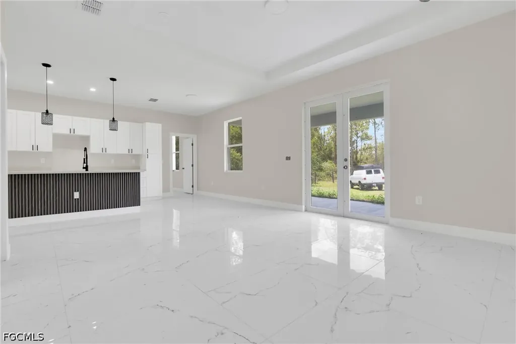 3502 E 10th Street Lehigh Acres FL 33972