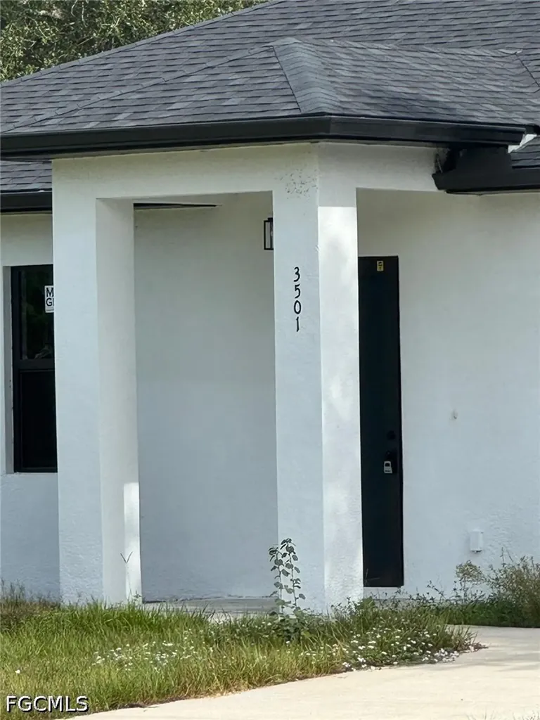3502 E 10th Street Lehigh Acres FL 33972