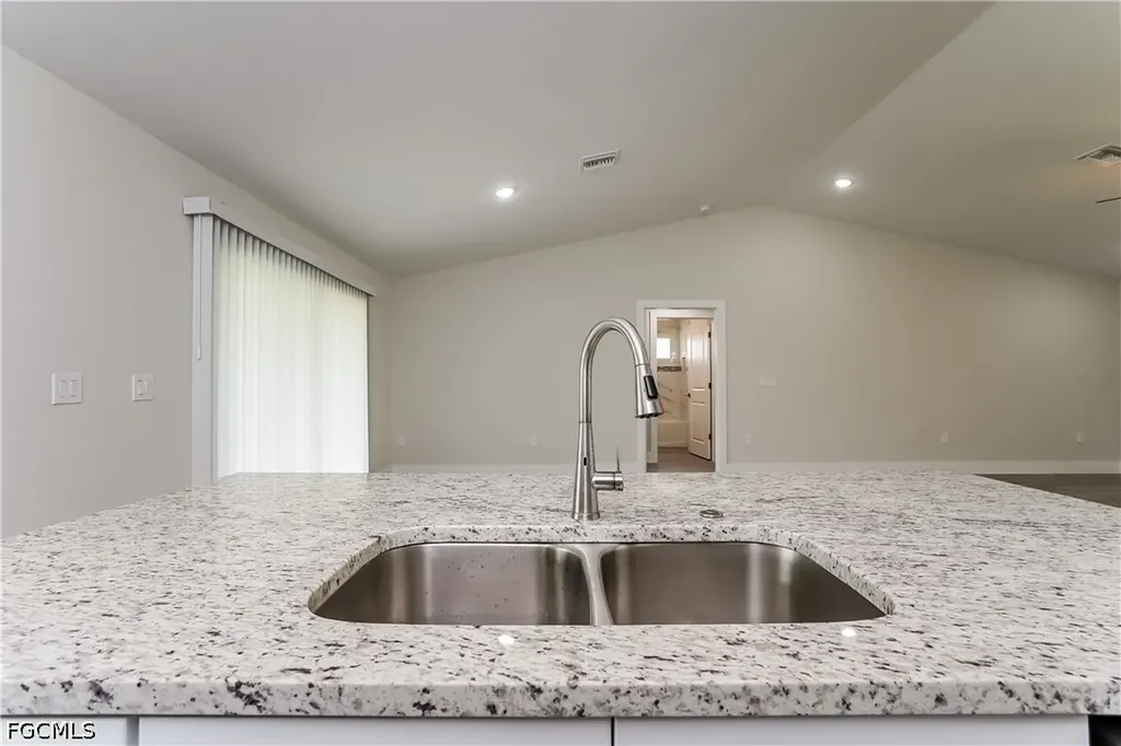 688 Manhattan Street E Lehigh Acres FL 33974