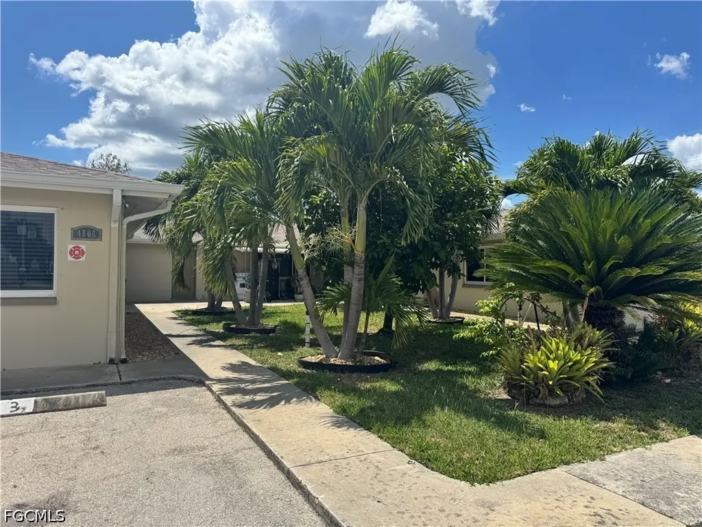 4808 Lucaya Drive Cape Coral FL 33904