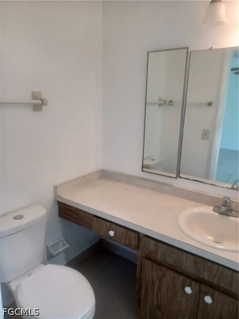 4808 Lucaya Drive Cape Coral FL 33904